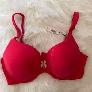 Victoria’s Secret bra!